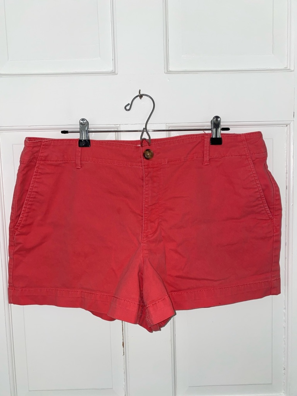 LOFT Coral Monroe 4” Shorts